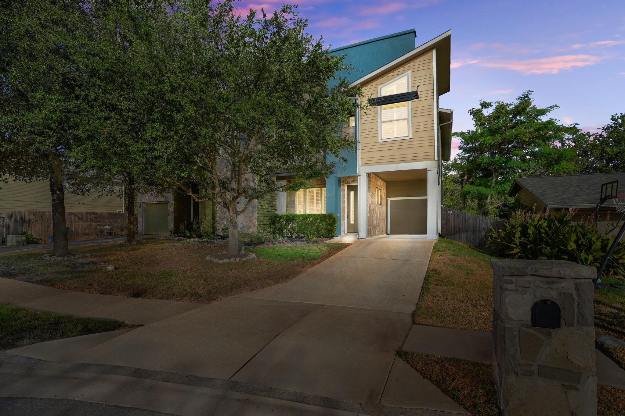 6712 Blarwood Dr, Austin, TX 78745