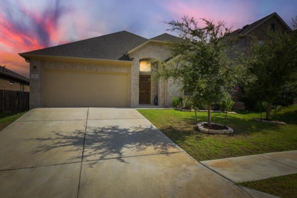 137 Switch Bud Dr, Buda