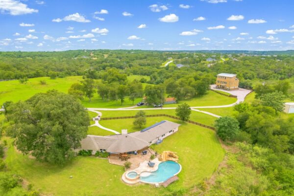 520 Double Eagle Ranch Dr, Cedar Creek