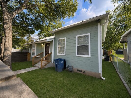 907 E 3rd St, Austin