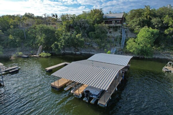 707 Cat Hollow Club Dr, Spicewood