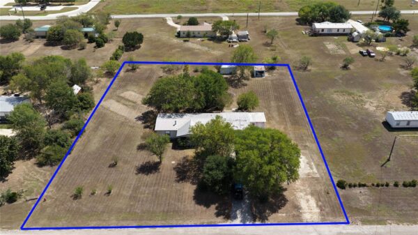 195 City View Dr, Maxwell