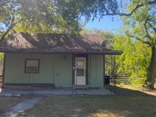 523 S Rio Grande St, Lockhart