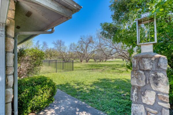 1504 Horseshoe Bay Proper None #A, Horseshoe Bay