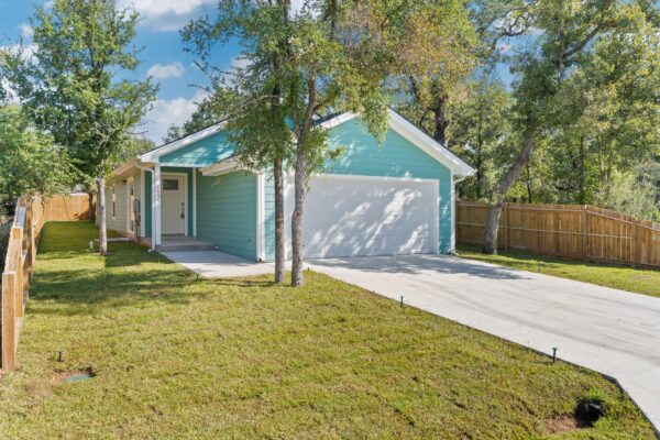 1653 Navajo Trl, Kingsland