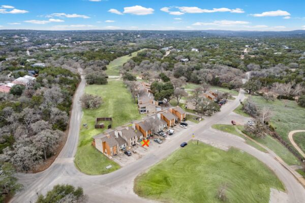 4 Cypress Fairway Vlg, Wimberley
