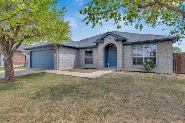 506 Carol Dr, Hutto