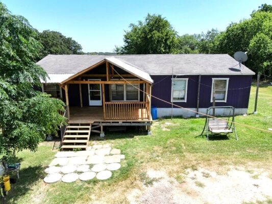 305 Thompson Ln, Dale
