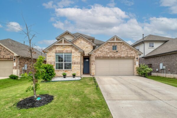 14005 McArthur Dr, Manor