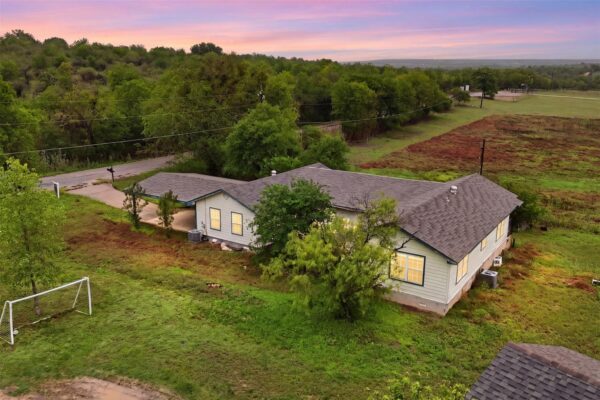 440 Lonie Ln, Kyle