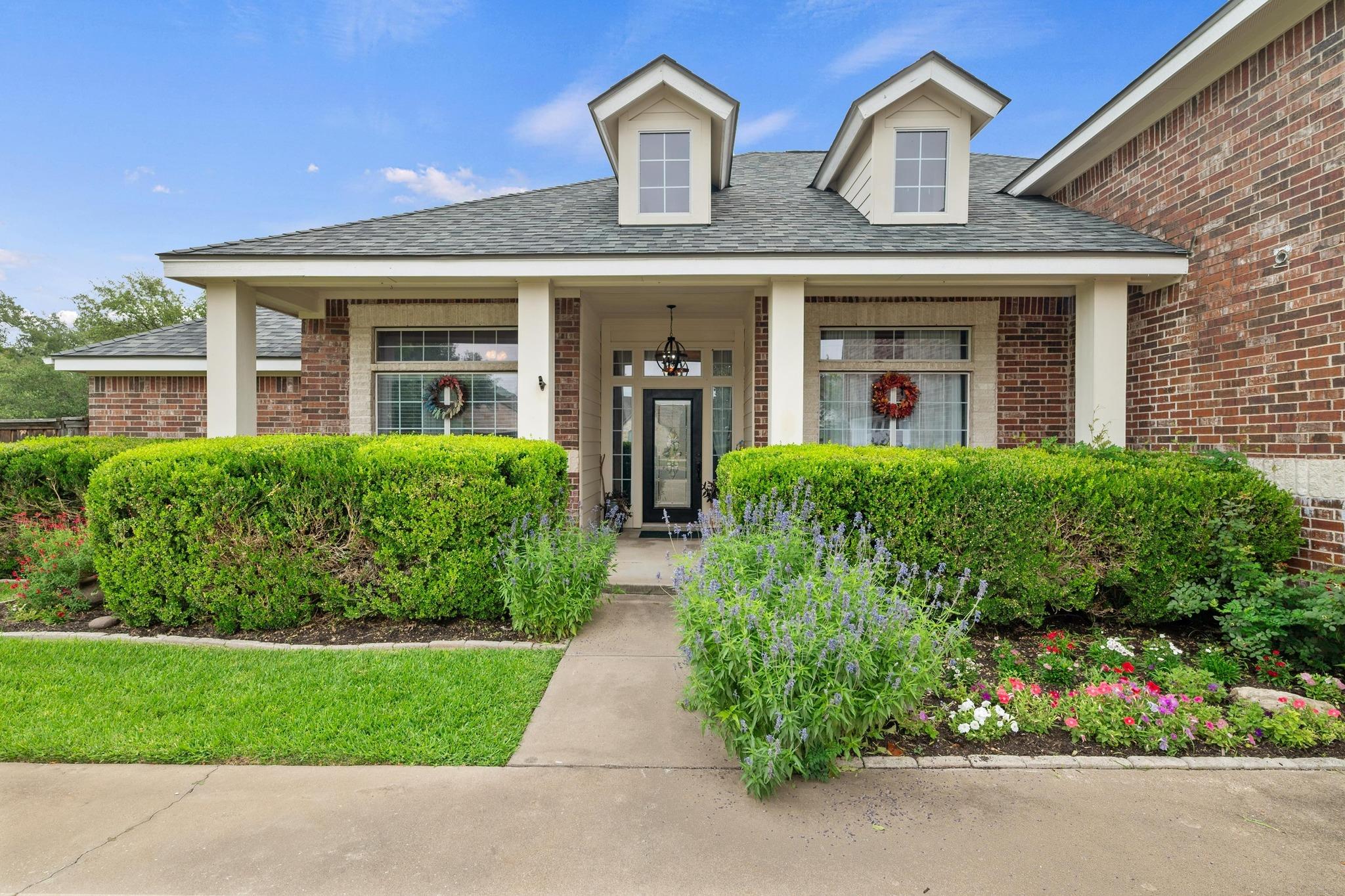 4013 Harvey Penick Dr, Round Rock