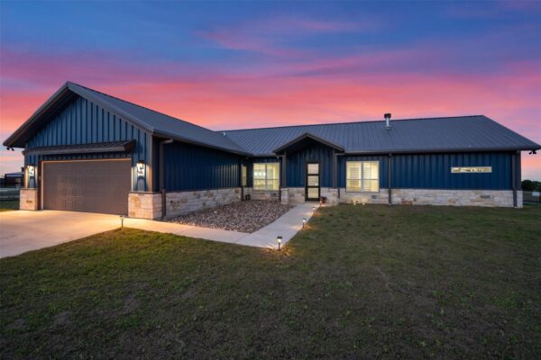 15073 Armstrong Estates Rd, Salado