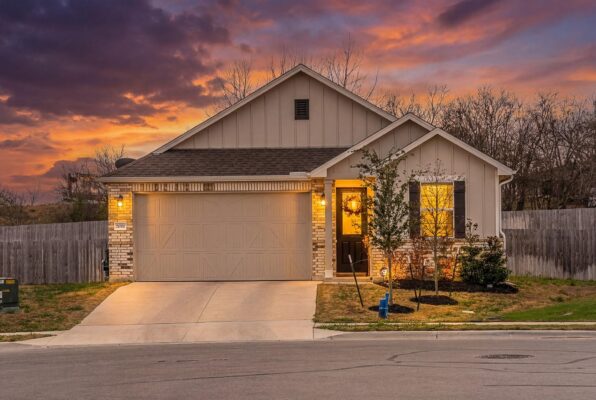 20811 Phebe Foster St, Manor