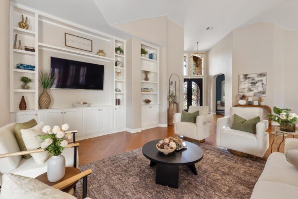 100 Dovetail Ln, Georgetown