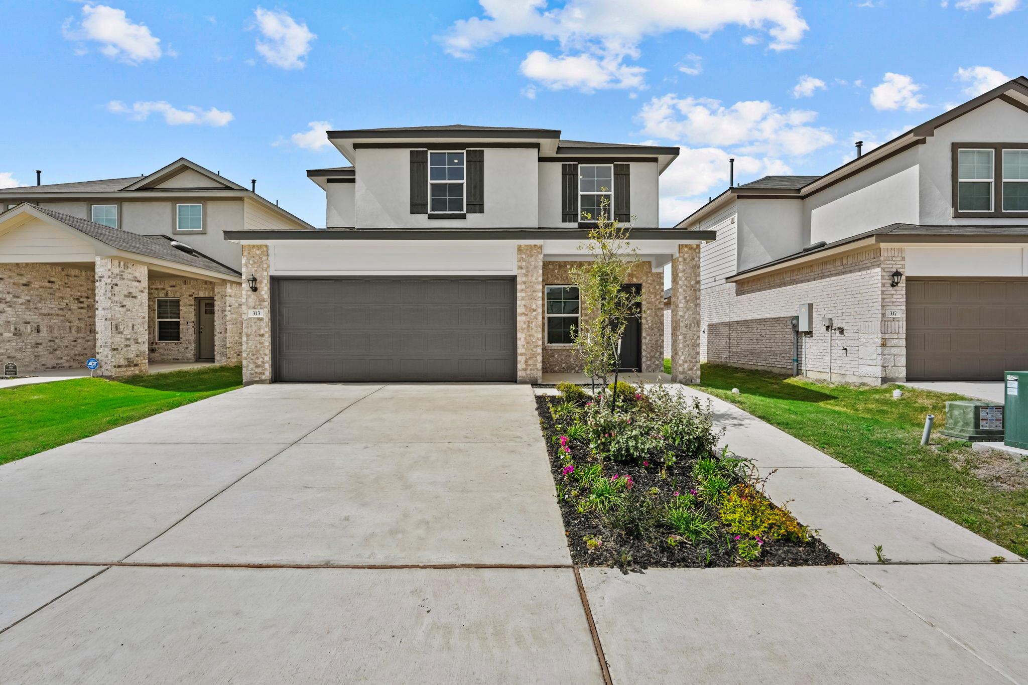 313 NEW ALBANY Ln, San Marcos, TX 78666