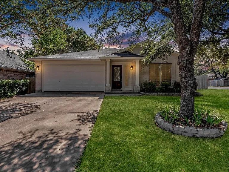 16601 Jadestone Dr, Leander, TX 78641