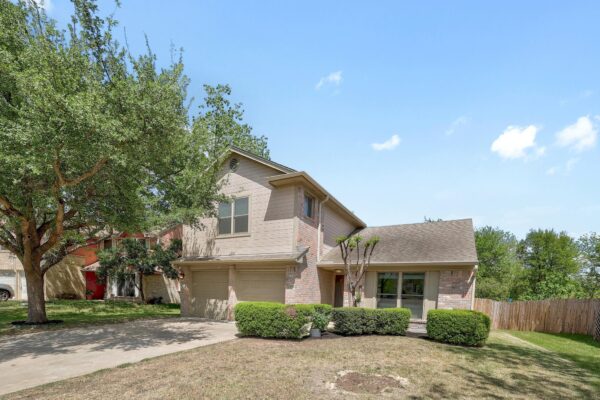 1206 Settlers Valley Dr, Pflugerville