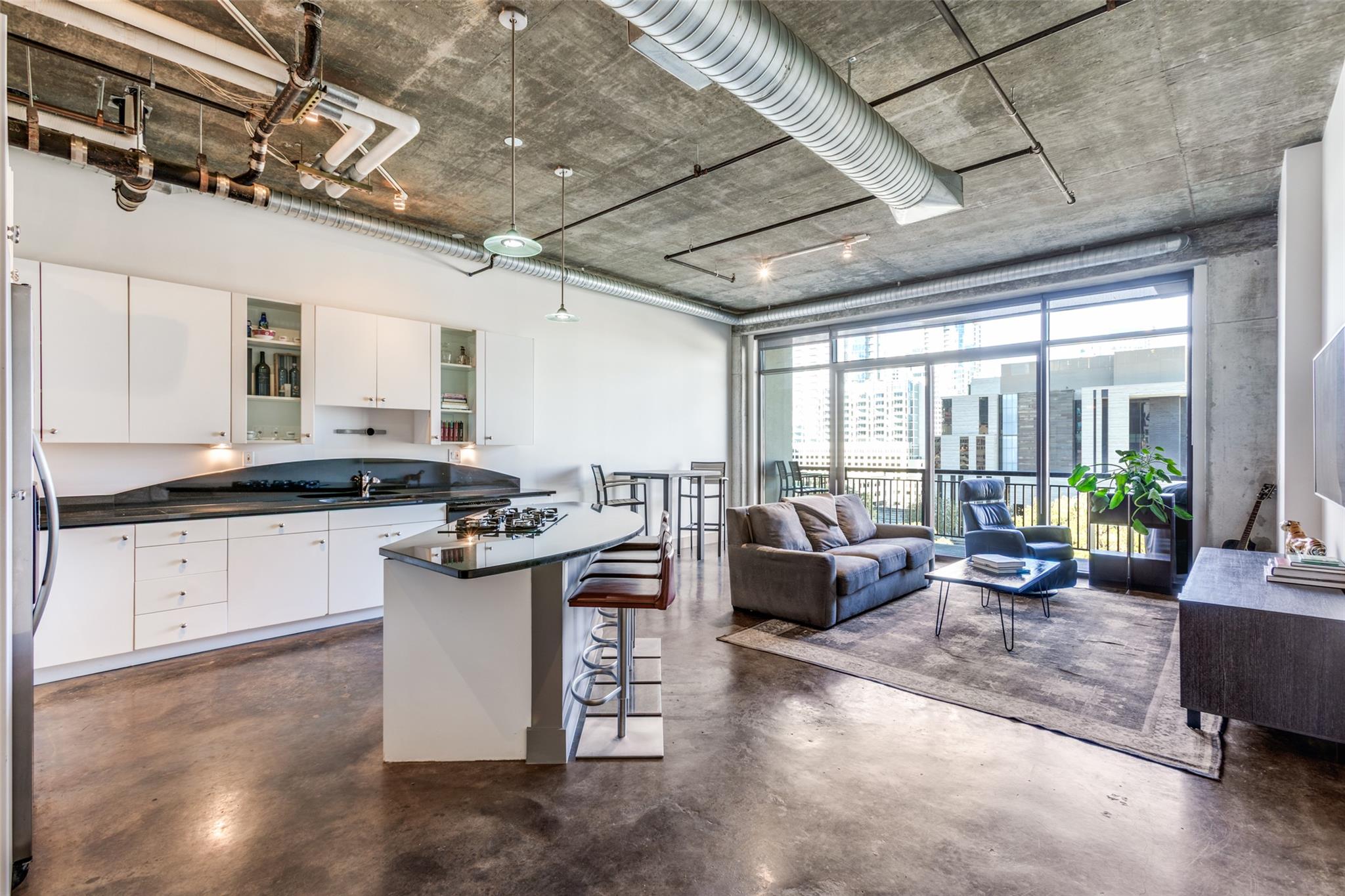 311 W 5th St #704, Austin, TX 78701
