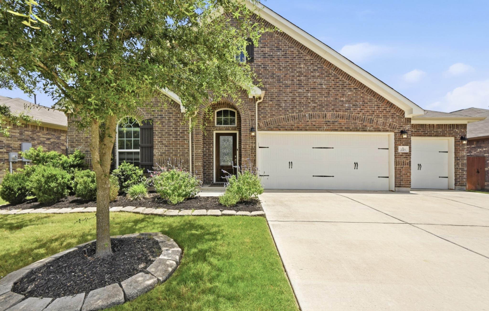 245 Natchez Dr, Buda, TX 78610
