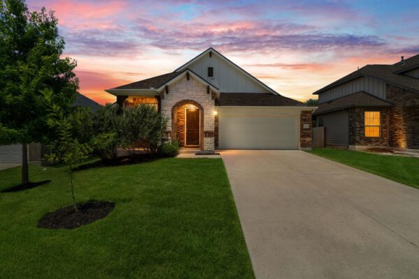 309 Lewisville Ln, Leander