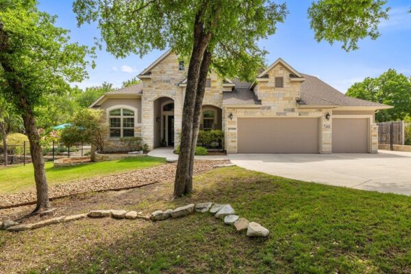 108 Berry Cv, Georgetown