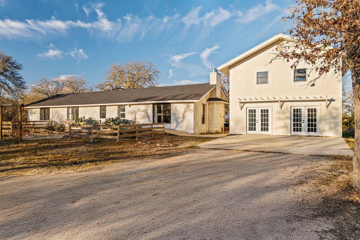 510 Thousand Oaks Dr, Cedar Creek