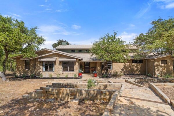 10598 Davy Crockett Dr, Austin