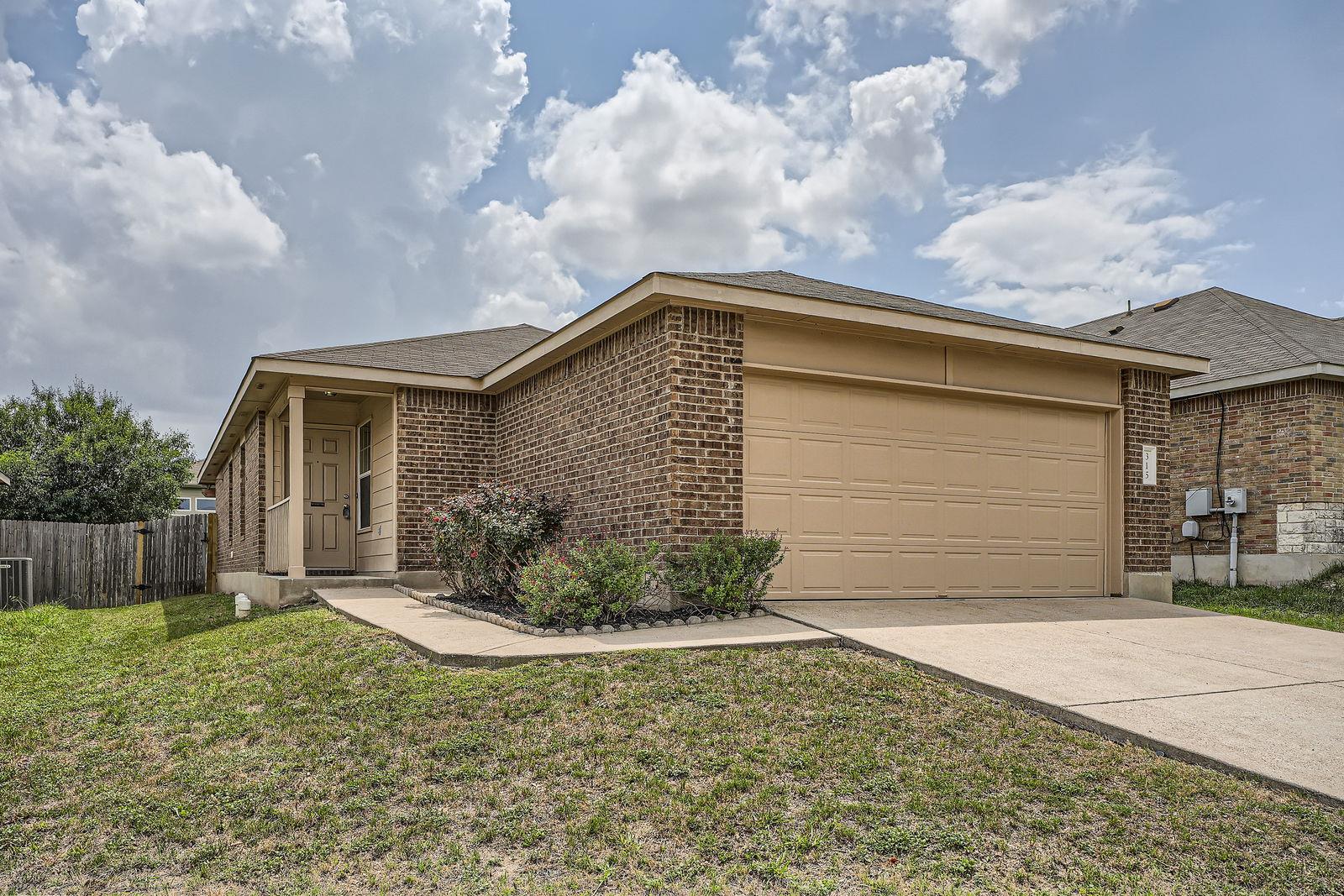 315 Moonwalker Trl, Buda, TX 78610