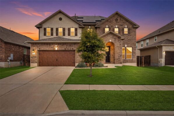 1709 Stinnett Dr, Leander