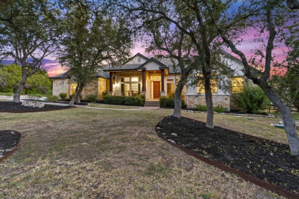 607 Saddlehorn Dr, Dripping Springs