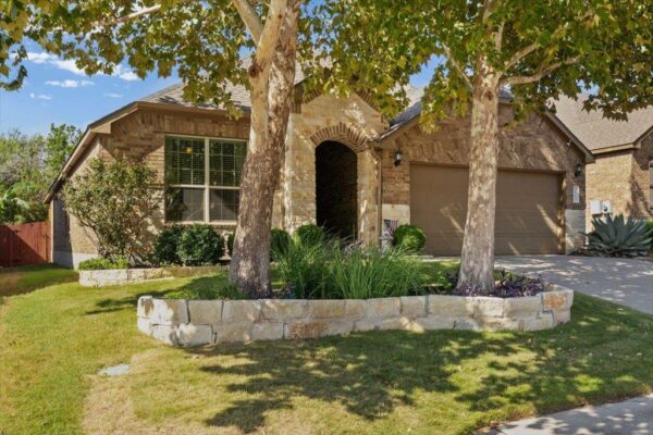 1753 Cactus Mound Dr, Leander