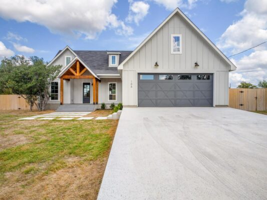 106 W Briar Dr, Granite Shoals