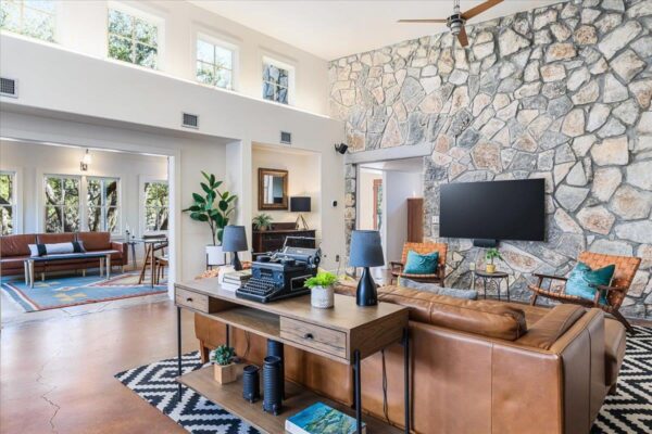 22703 HIGHWAY 71 None W, Spicewood