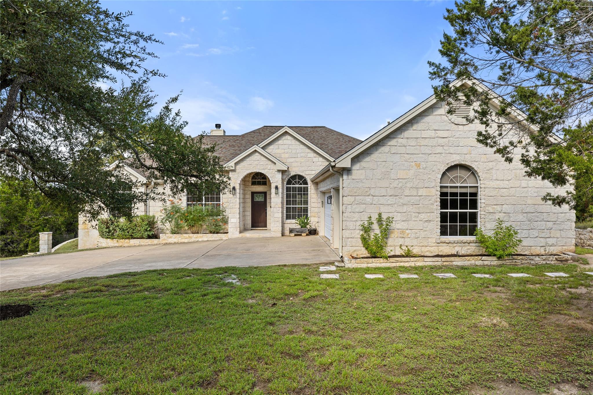 1025 Sunset Canyon Dr N, Dripping Springs, TX 78620