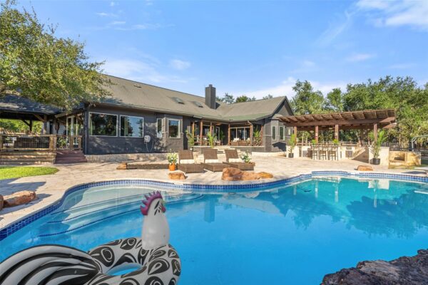 220 Fawn Meadow Dr, Dripping Springs