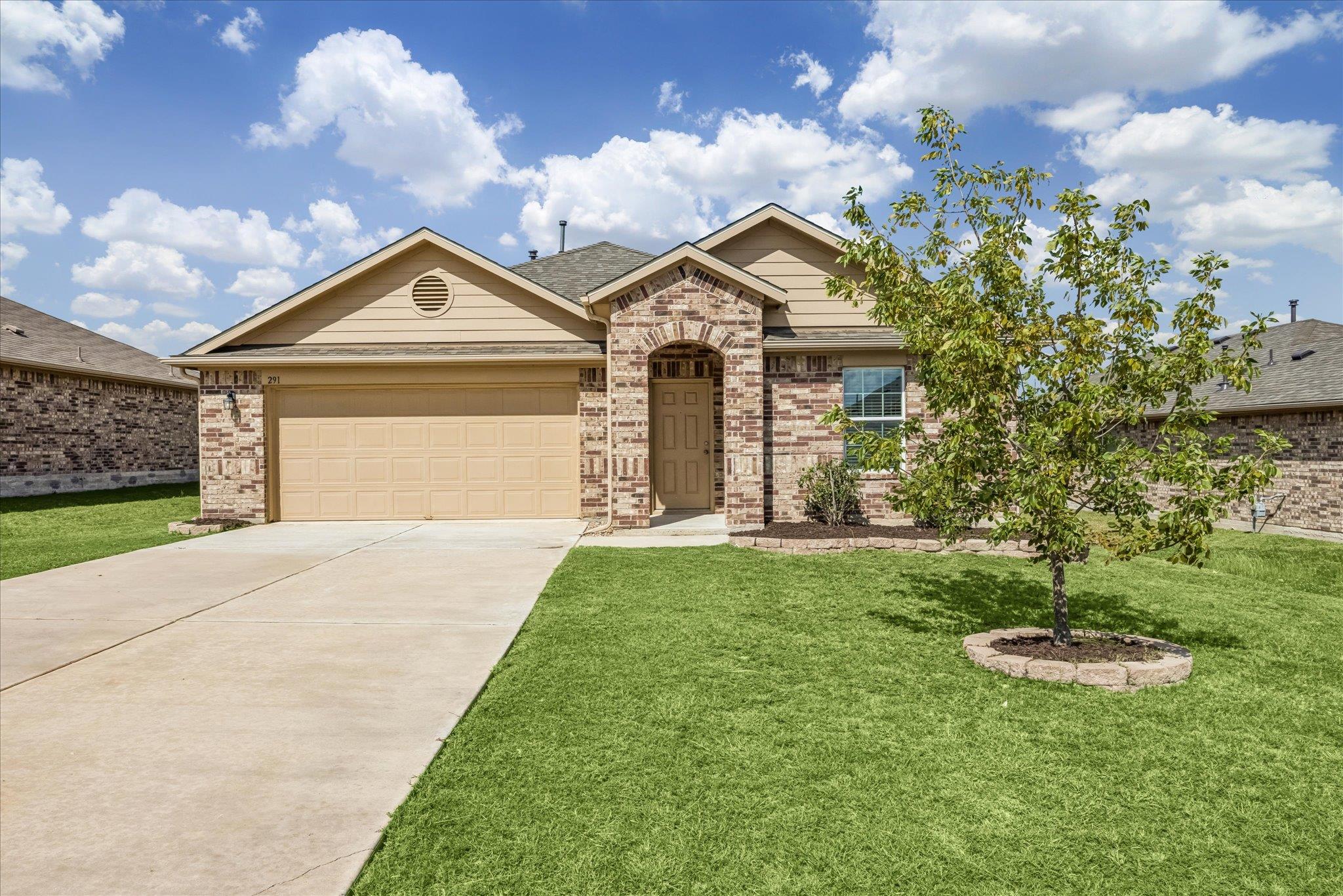 291 Dusky Thrush Dr, Kyle, TX 78640
