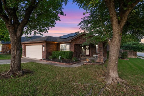 1301 Four Cabin Ct, Round Rock