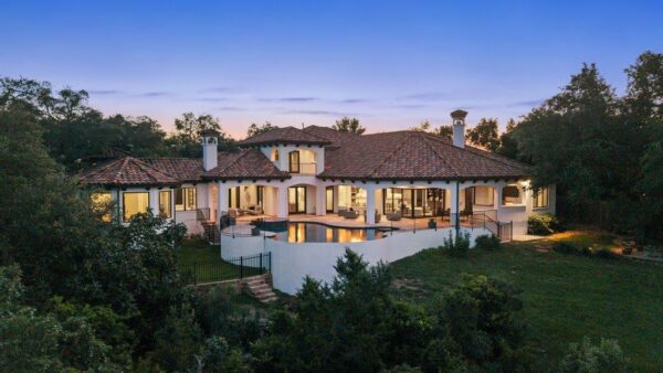 1414 The High Rd, Austin