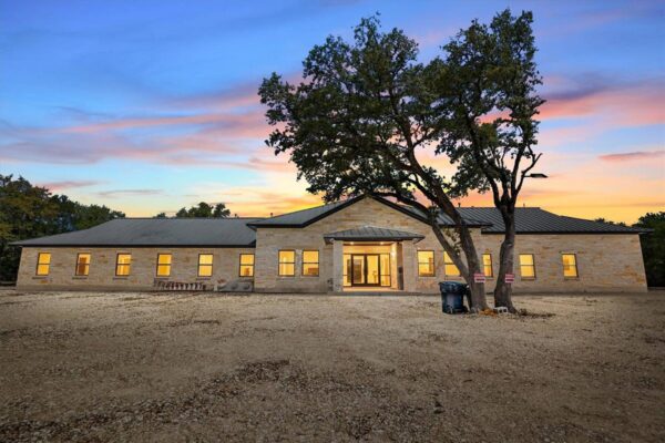 375 King Rea Spur, Georgetown