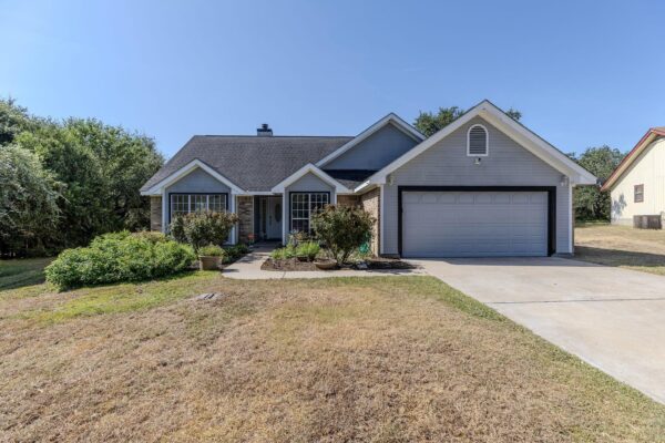 703 Post Oak Cir, Cedar Park