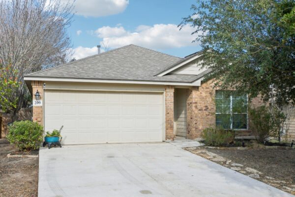 209 Wisteria Way, San Marcos