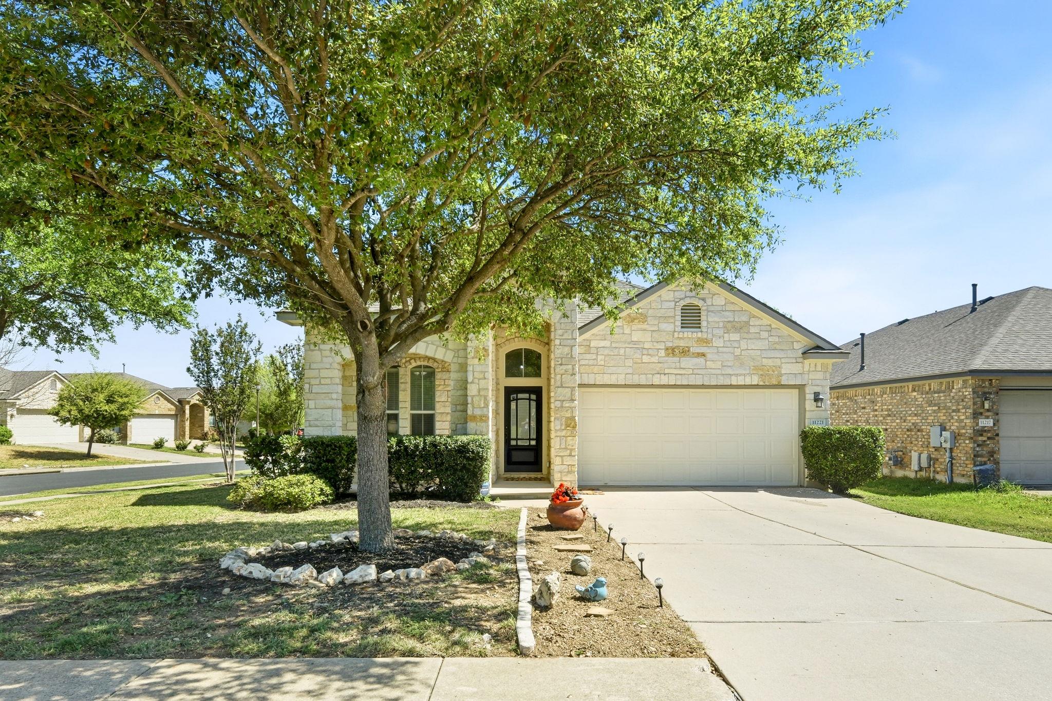 11221 McKinney Spring Dr, Austin, TX 78717