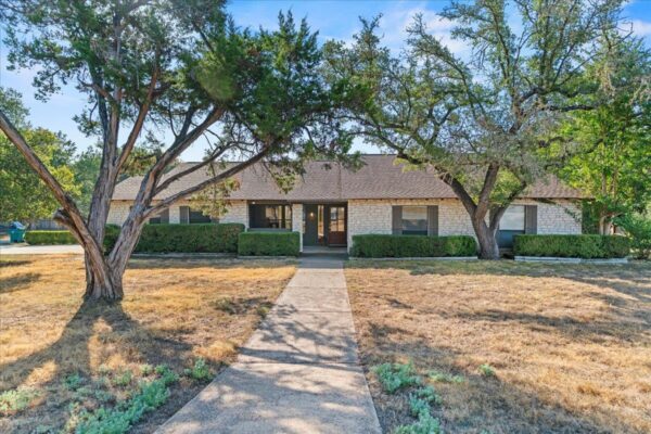 21 Shady Grove Ln, Wimberley