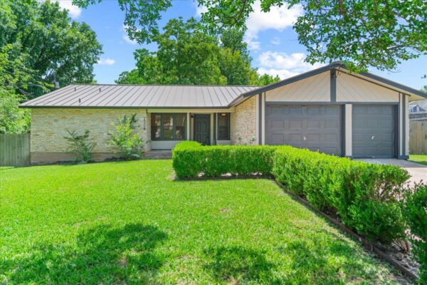 2305 Donna Dr, Taylor