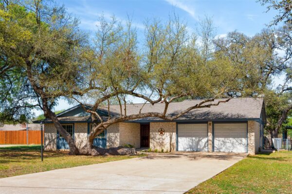 110 Cedar Dr, Mountain City