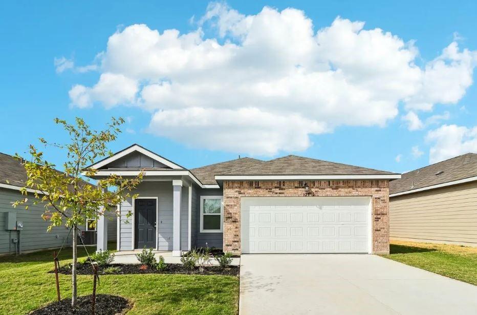 126 Sunview Dr, Hutto, TX 78634
