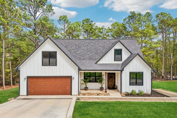 106 Kahuku Ct, Bastrop