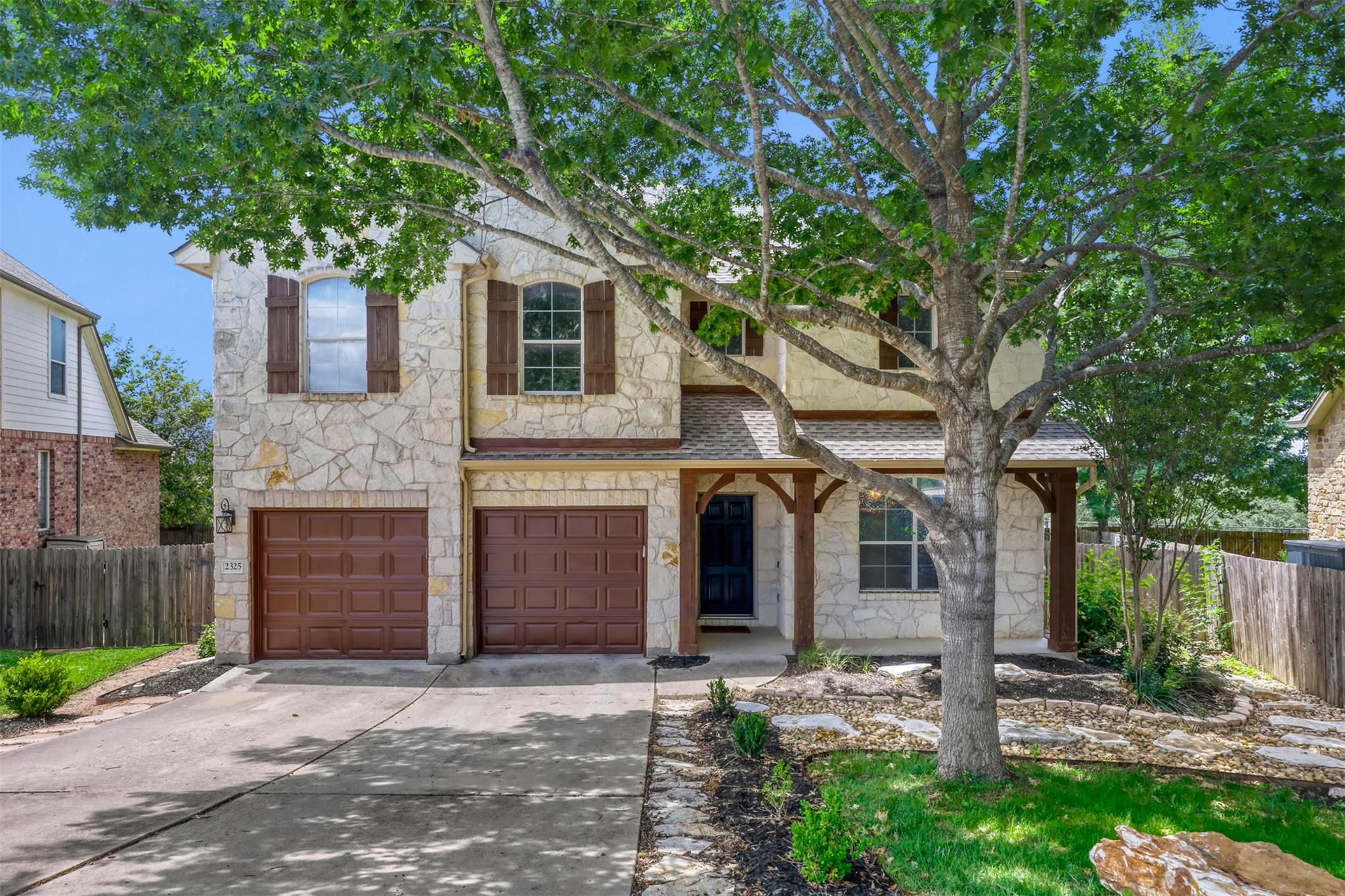2325 Golden Gate Park, Austin, TX 78732