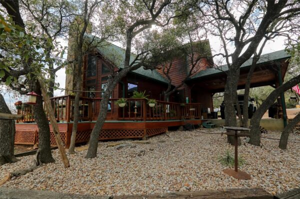 601 Echo Dr, Spicewood