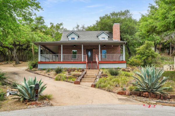 105 Fallbrook Ct, Lakeway